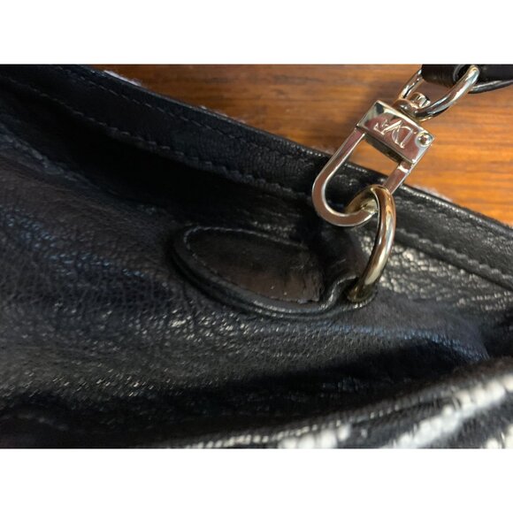 Lauren Merkin Black & White Boho Old Money Chevron Fabric Handbag With Adjustabl - Picture 12 of 12